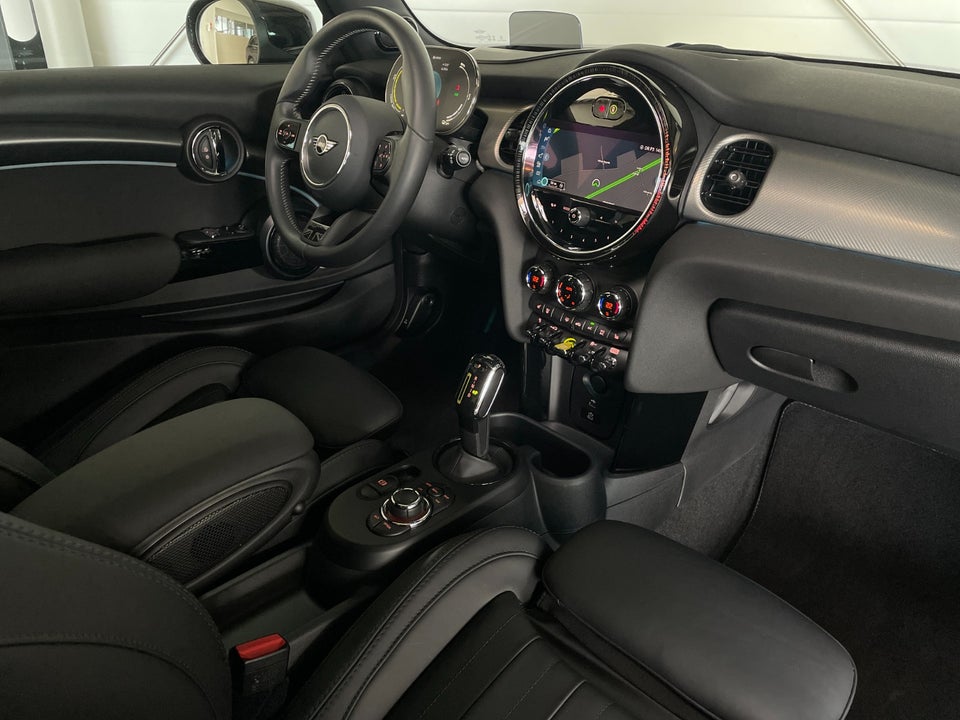 MINI Cooper SE Maximise 3d