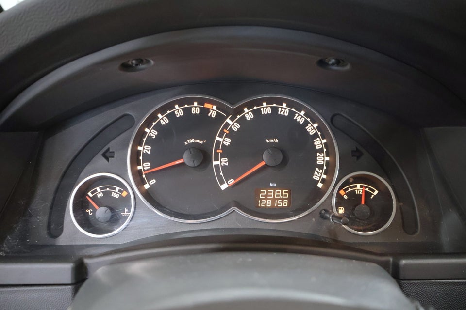 Opel Meriva 1,6 16V 105 Limited 5d