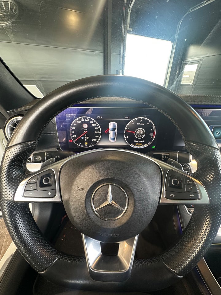 Mercedes E220 d 2,0 AMG Line Coupé aut. 2d