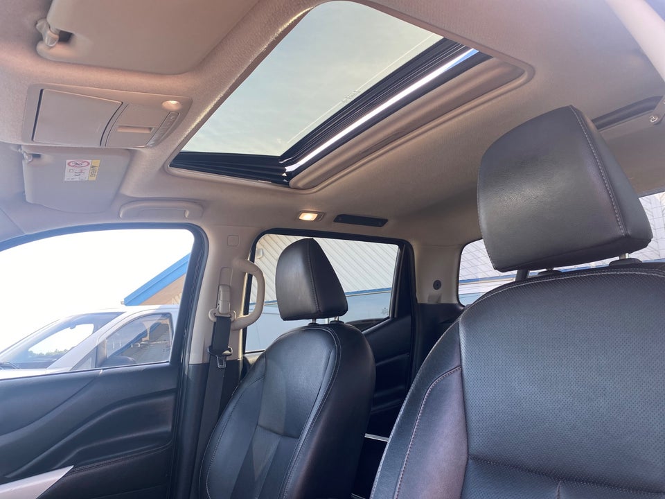 Nissan Navara 2,3 dCi 190 Db.Kab Tekna aut. 4d