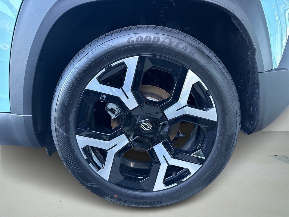 Renault 4 E-Tech 52 Techno 5d