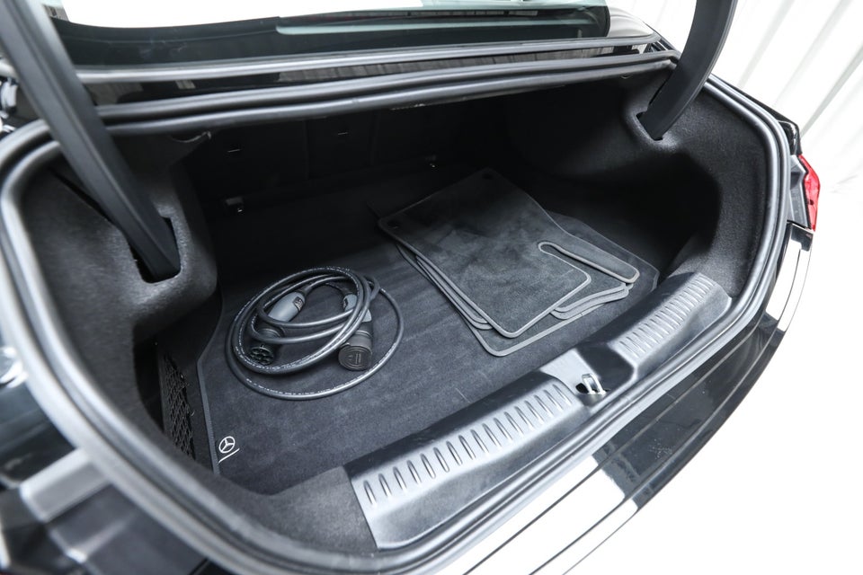 Mercedes CLA250+ EQ Progressive Advance Plus 4d