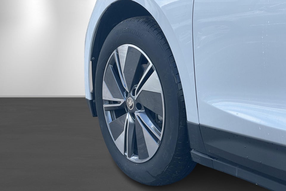 Skoda Enyaq 80 iV Loft 5d