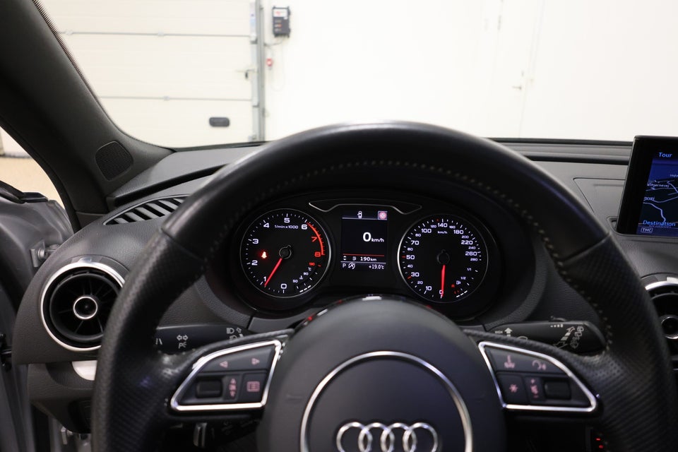 Audi A3 1,8 TFSi Ambition S-line Sportback S-tr. 5d