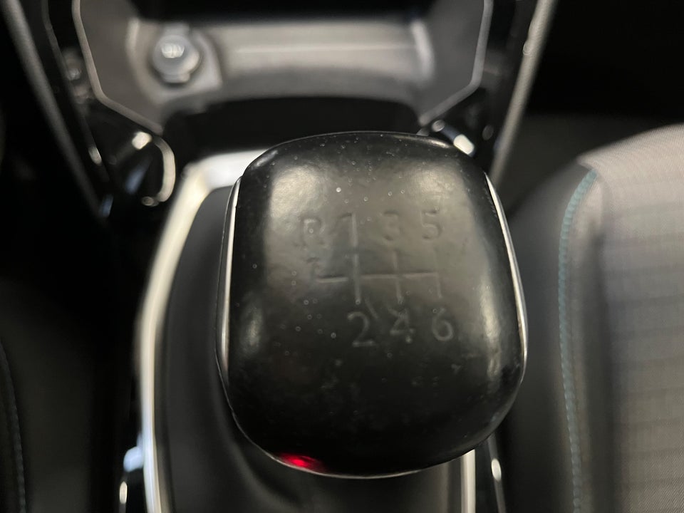 Peugeot 208 1,2 PureTech 100 Allure 5d