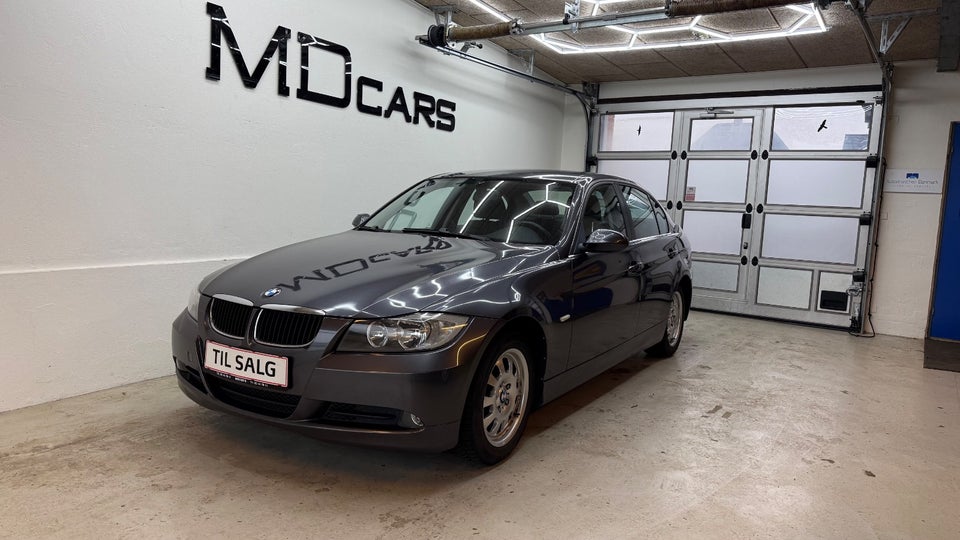BMW 320i 2,0  4d