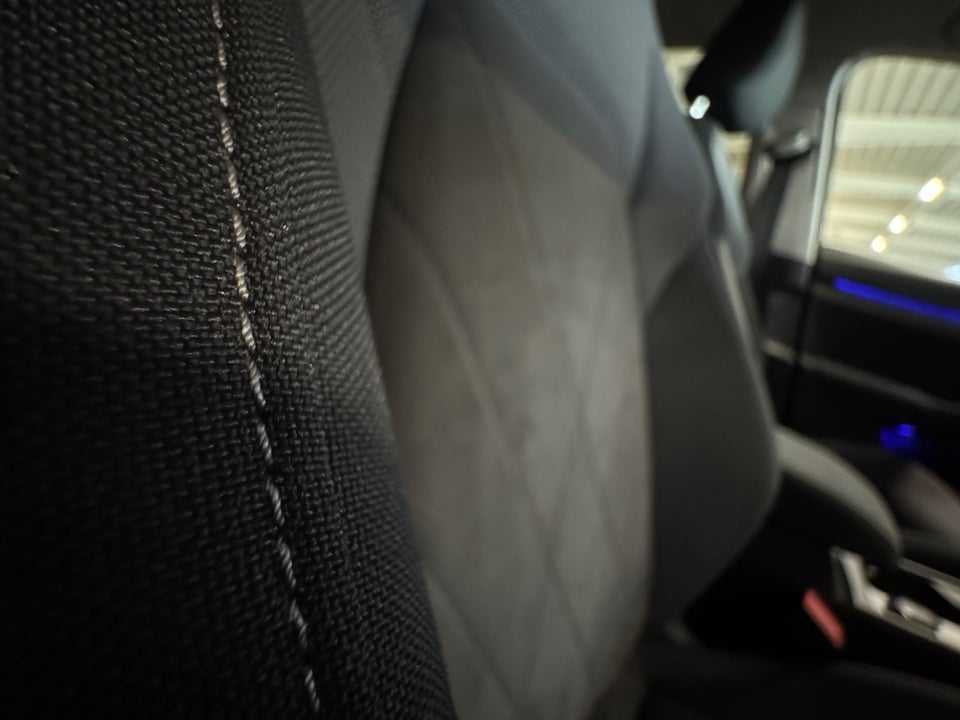 VW Golf VIII 1,4 eHybrid DSG 5d