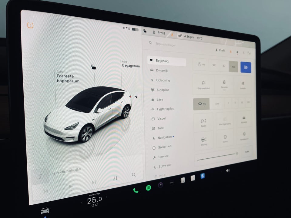 Tesla Model Y Long Range AWD 5d