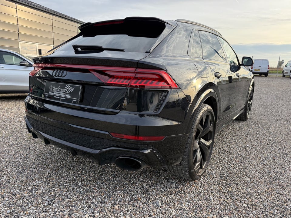 Audi RS Q8 4,0 TFSi quattro Tiptr. 5d