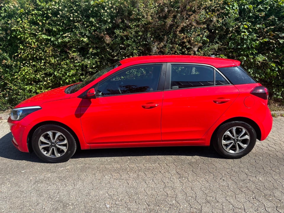 Hyundai i20 1,0 T-GDi Advanced DCT 5d