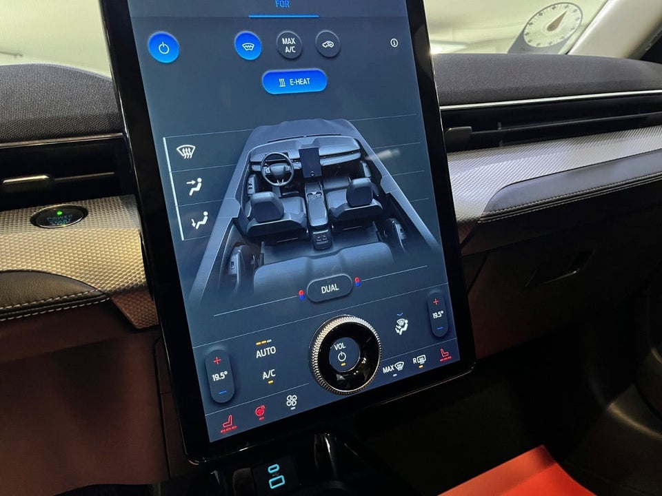 Ford Mustang Mach-E 98 Extended Range 5d