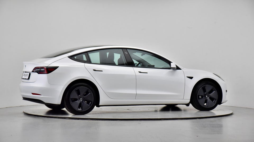 Tesla Model 3 RWD 4d