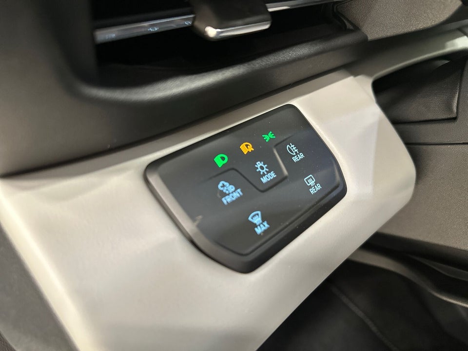 Ford Explorer 82 Premium Extended Range 5d