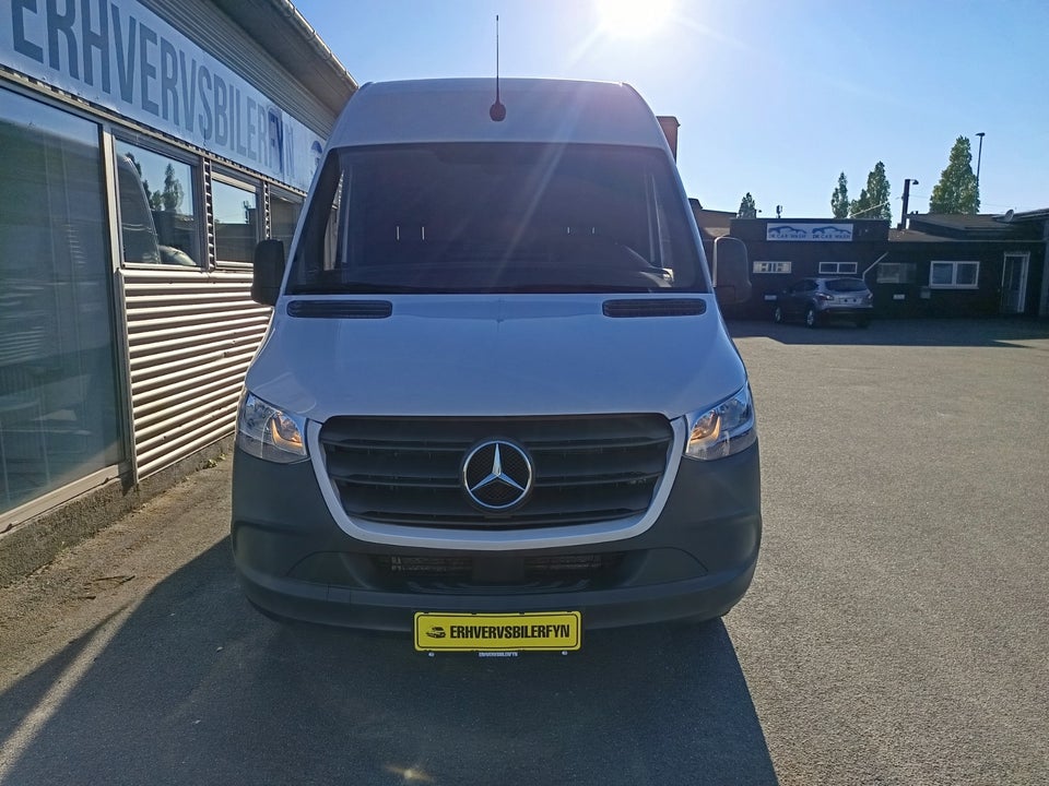 Mercedes Sprinter 317 2,0 CDi A2 Kassevogn aut. RWD