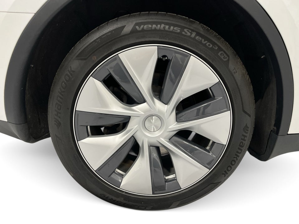 Tesla Model Y Long Range AWD 5d