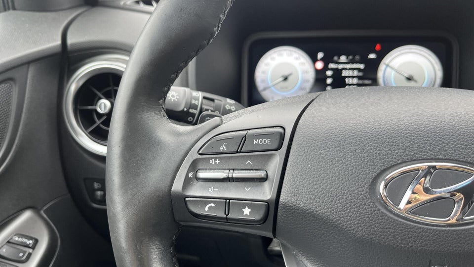 Hyundai Kona 64 EV Premium 5d