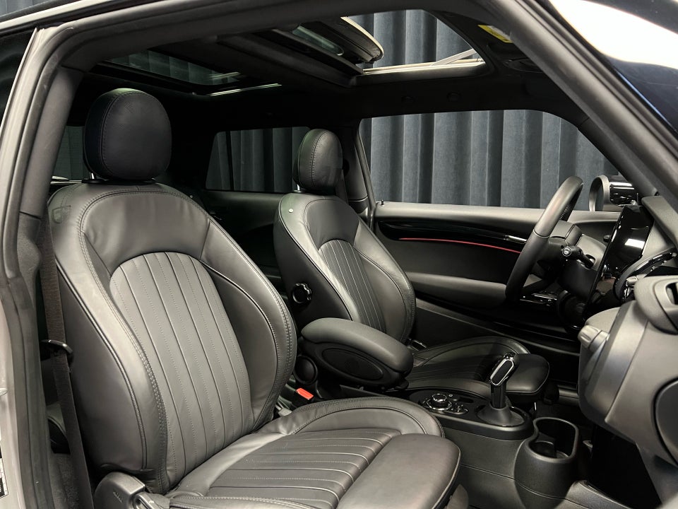 MINI Cooper SE Yours Trim 3d