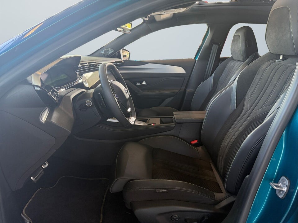 Peugeot e-408 58 GT 5d
