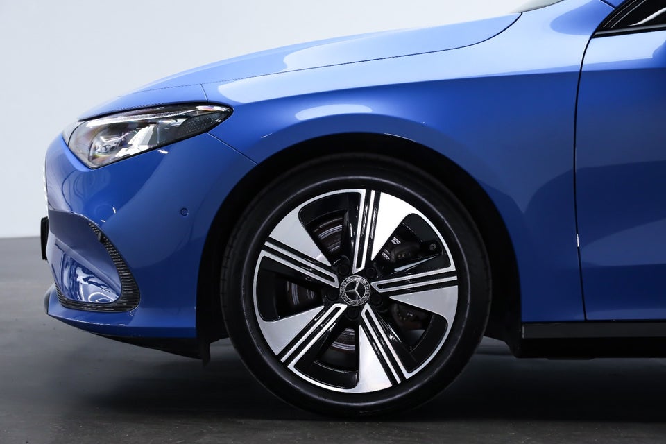 Mercedes CLA250+ EQ Progressive Premium Plus 4d