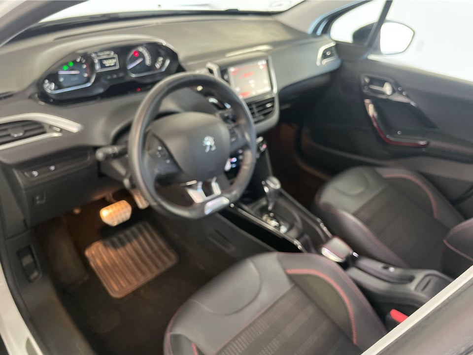 Peugeot 2008 1,5 BlueHDi 120 GT Line Sky EAT6 5d