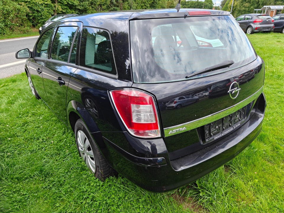 Opel Astra 1,6 16V 115 Classic Wagon 5d
