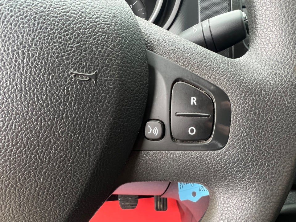 Renault Trafic T29 2,0 dCi 120 L2H1