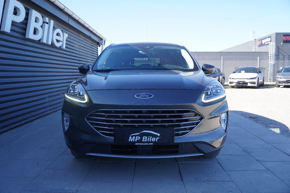 Ford Kuga 2,5 PHEV Titanium CVT 5d