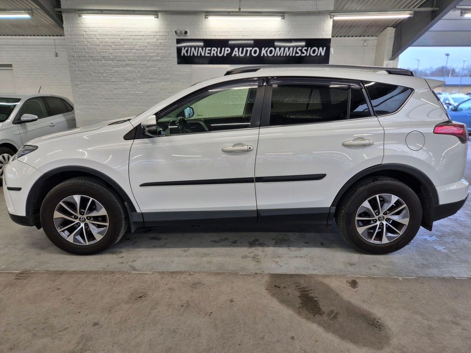 Toyota RAV4 2,0 D-4D T2 5d