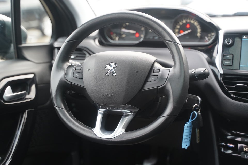 Peugeot 208 1,5 BlueHDi 100 Like Sky 5d