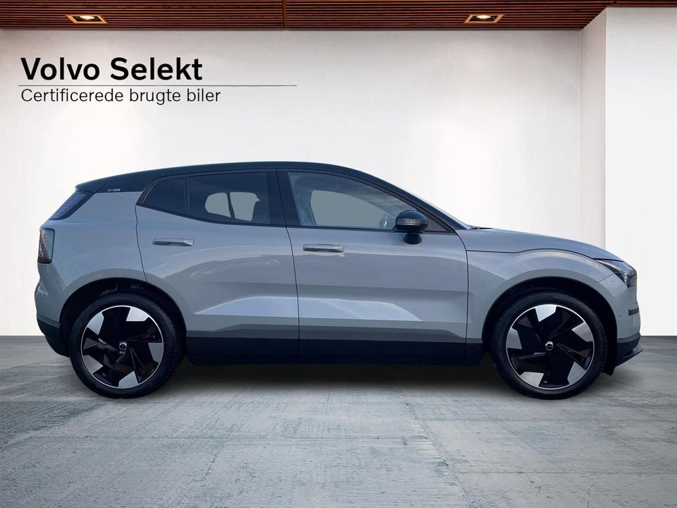Volvo EX30 Extended Range Ultra 5d