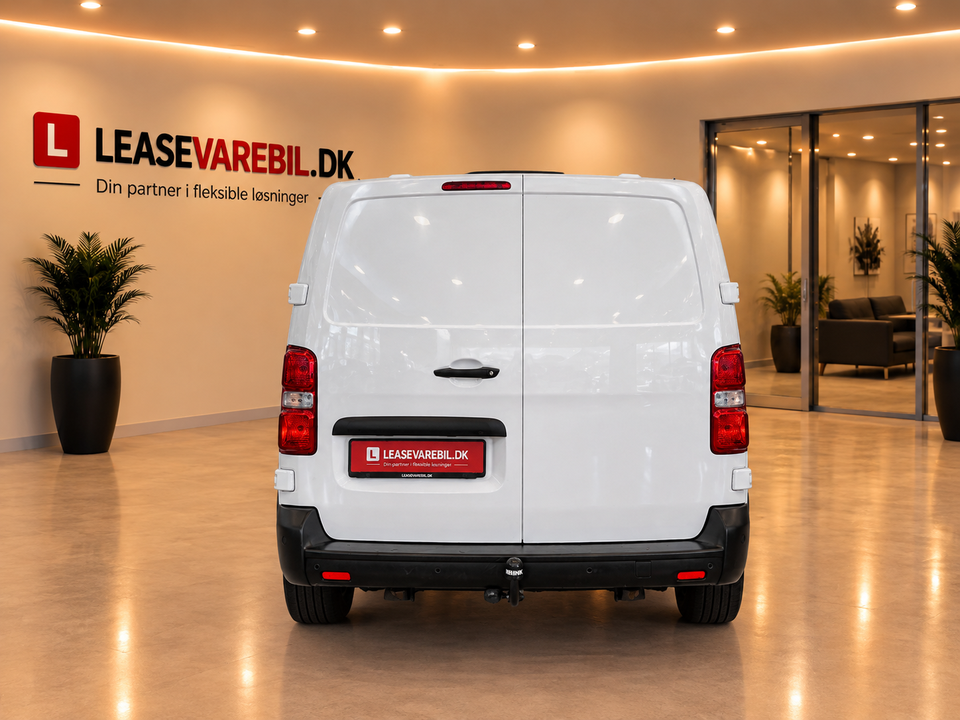 Toyota ProAce 2,0 D 120 Long Comfort Master aut. 4d