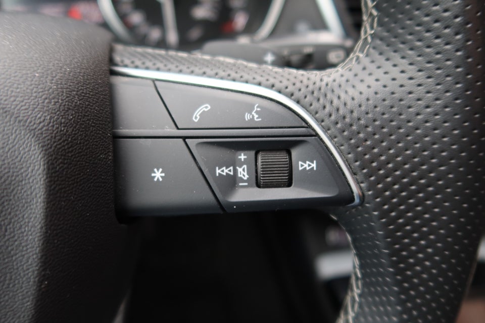 Audi Q5 50 TFSi e S-line quattro S-tr. 5d