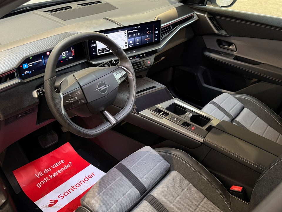 Opel Grandland-e 73 GS Sky 5d