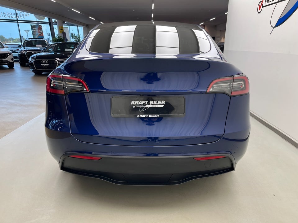 Tesla Model Y Long Range AWD 5d