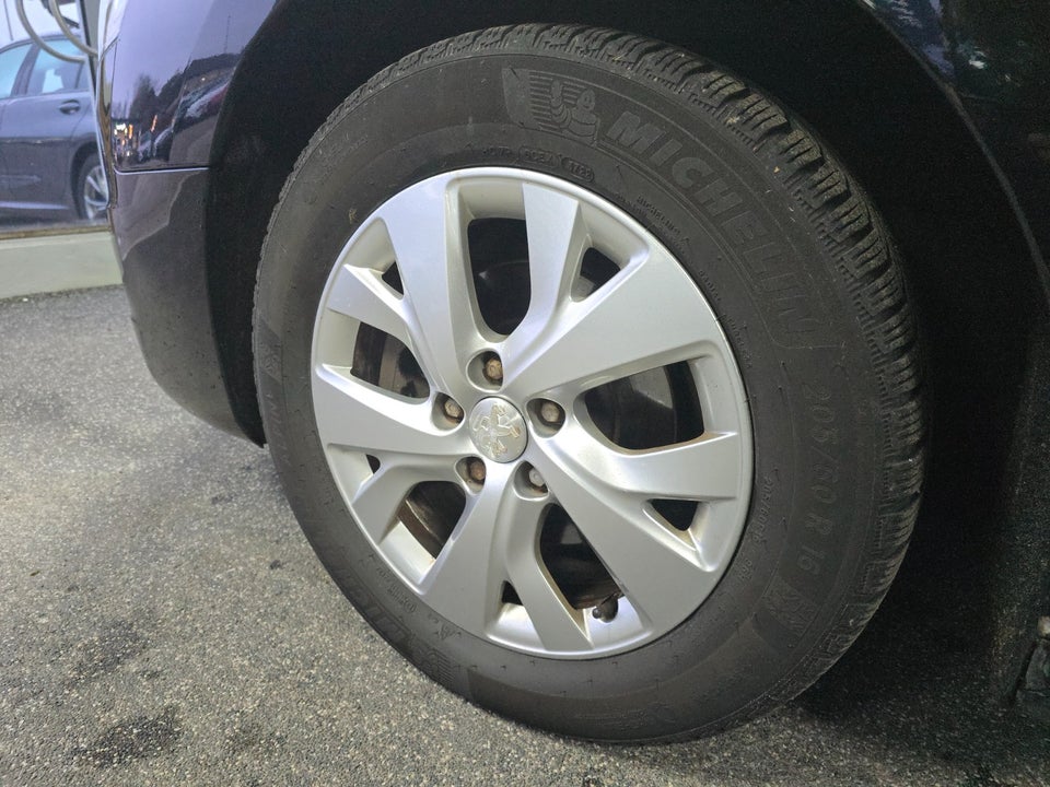 Peugeot 508 1,6 HDi 114 Active SW 5d