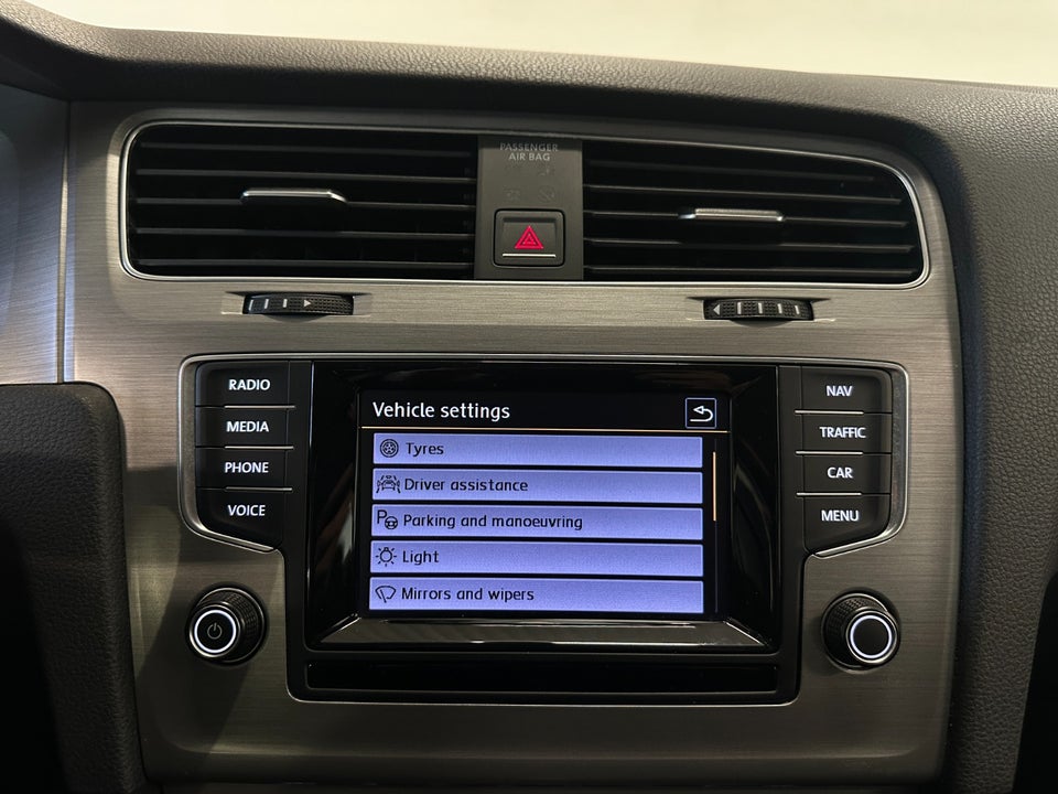 VW Golf VII 2,0 TDi 150 Comfortline DSG BMT 5d