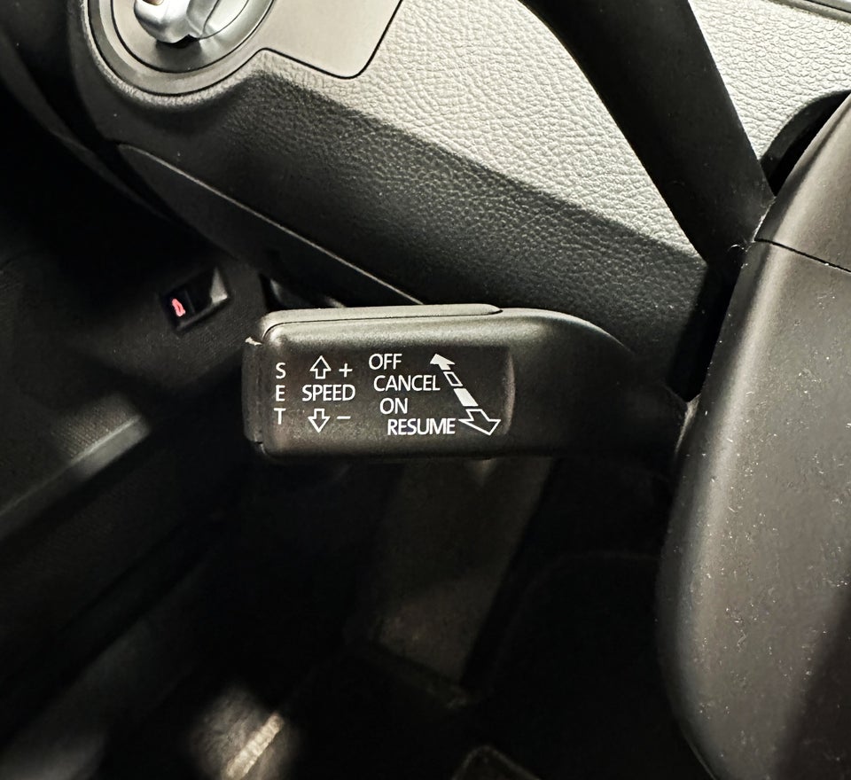 VW Passat 2,0 TDi 140 Comfortline DSG BMT 4d