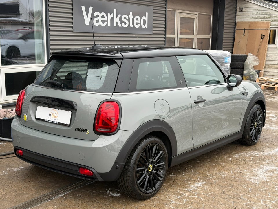 MINI Cooper SE Maximise 3d