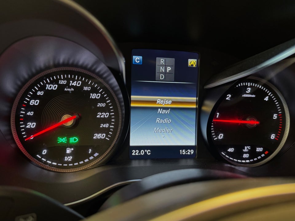 Mercedes C220 d 2,2 AMG Line stc. aut. 5d