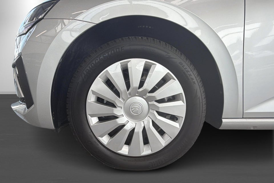 Skoda Scala 1,0 TSi 115 Selection DSG 5d