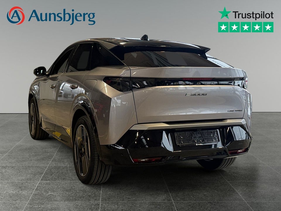 Peugeot e-3008 101 GT 5d