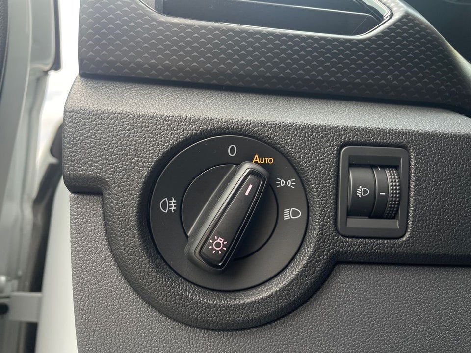 VW T-Cross 1,0 TSi 110 Life Team DSG 5d