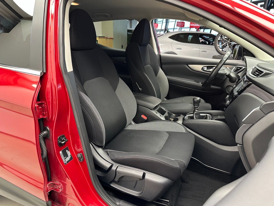 Nissan Qashqai 1,5 dCi 115 N-Connecta 5d