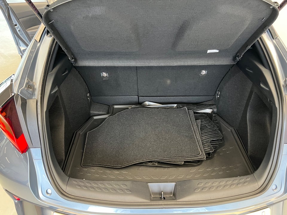 Toyota C-HR 1,8 Hybrid C-LUB Premium CVT 5d