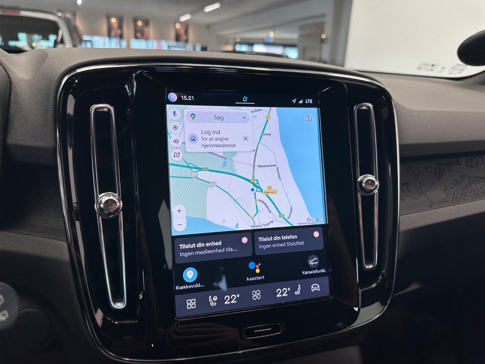 Volvo XC40 ReCharge Extended Range Plus 5d