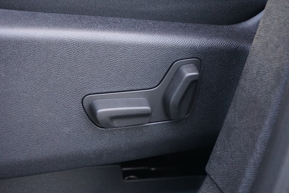 Citroën C5 Aircross 1,6 Hybrid Shine Sport EAT8 5d