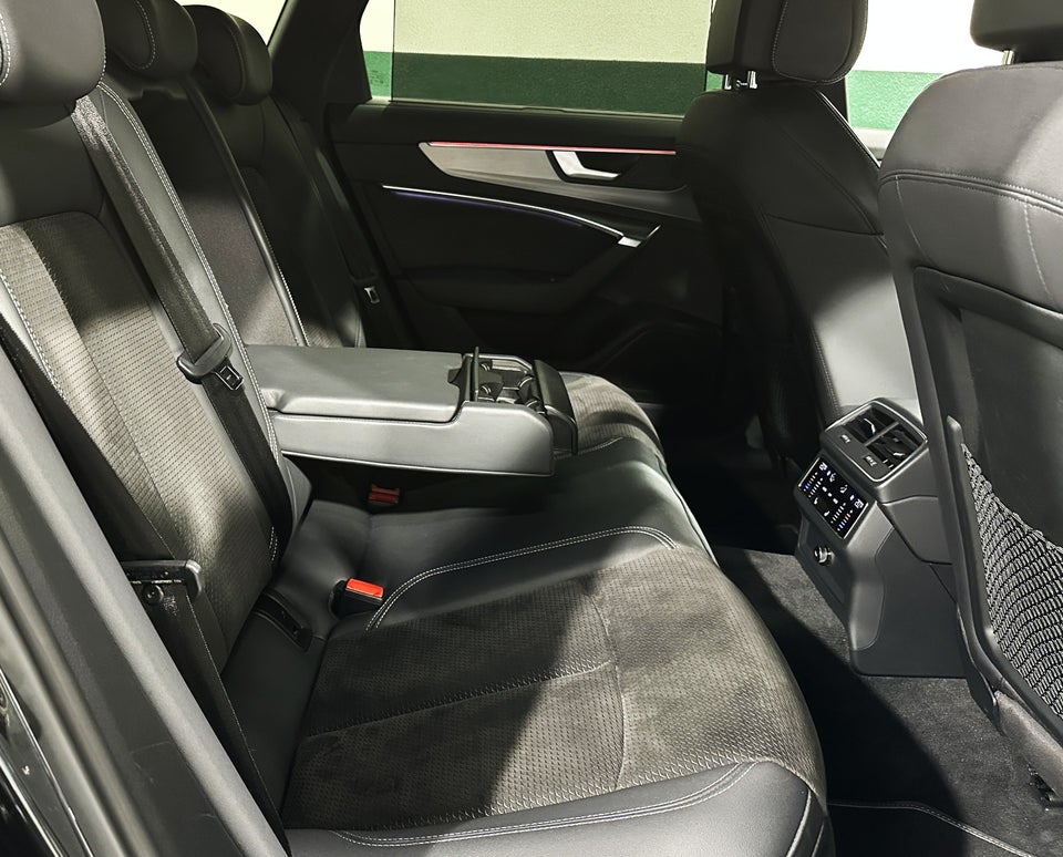 Audi A6 55 TFSi e S-line Avant quattro S-tr. 5d