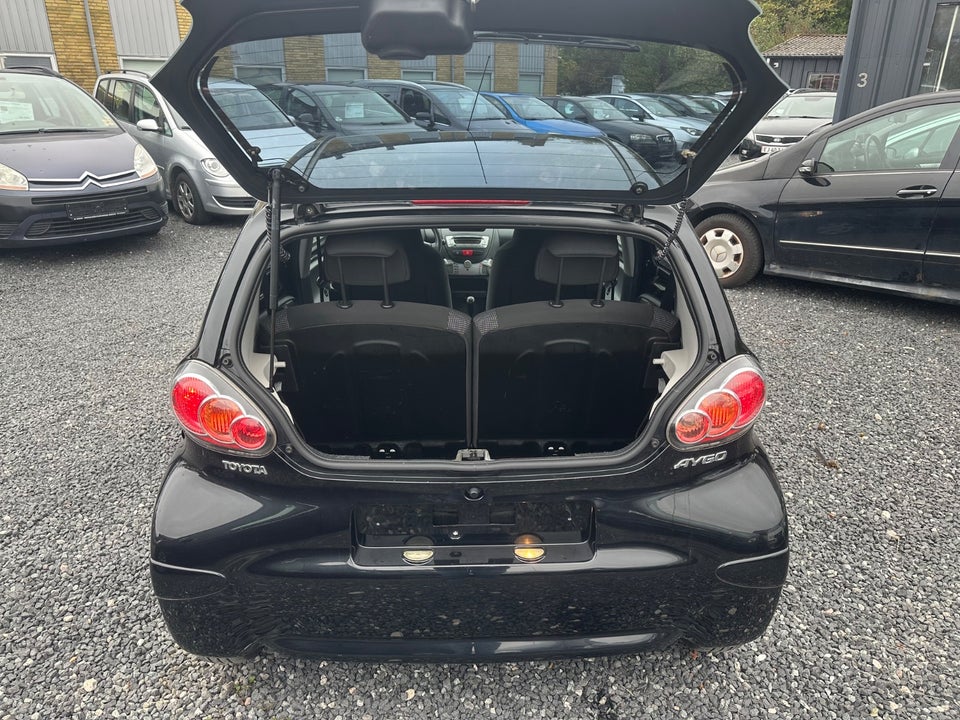 Toyota Aygo 1,0 Plus Black 5d
