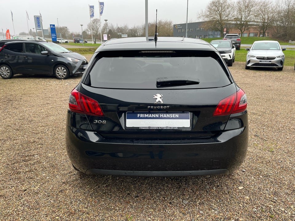 Peugeot 308 1,5 BlueHDi 130 Infinity 5d