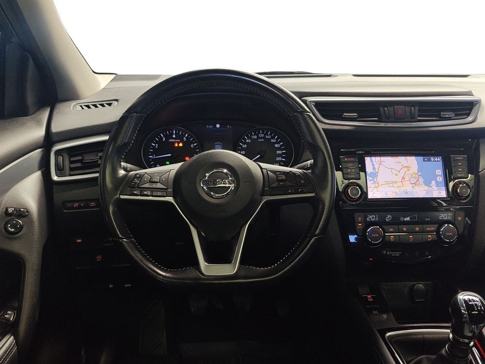 Nissan Qashqai 1,3 Dig-T 140 N-Connecta 5d